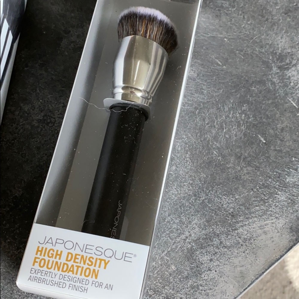 JAPONESQUE MAKEUP BRUSHES - Picture 2 of 7